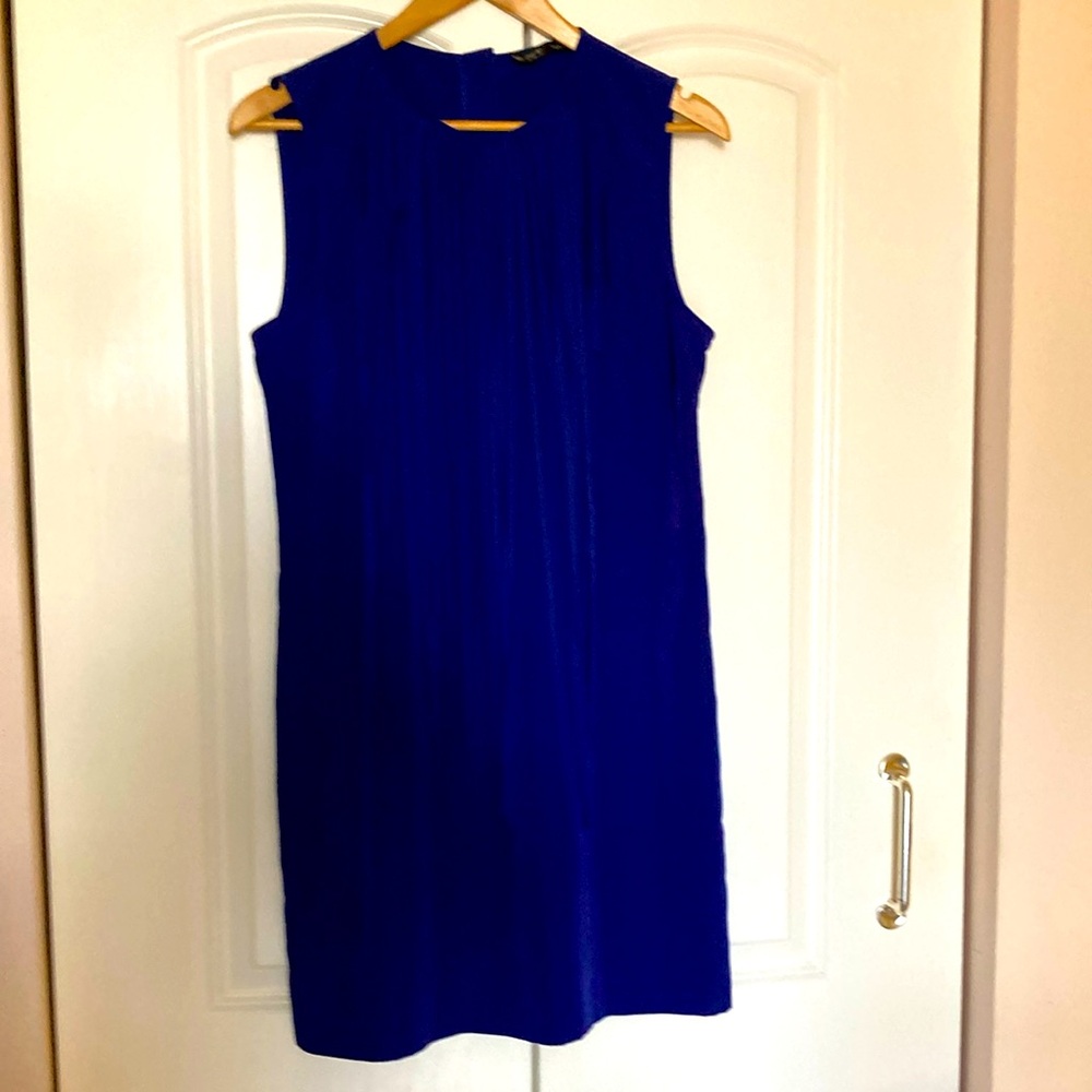 Elegant Blue Sleeveless Dress